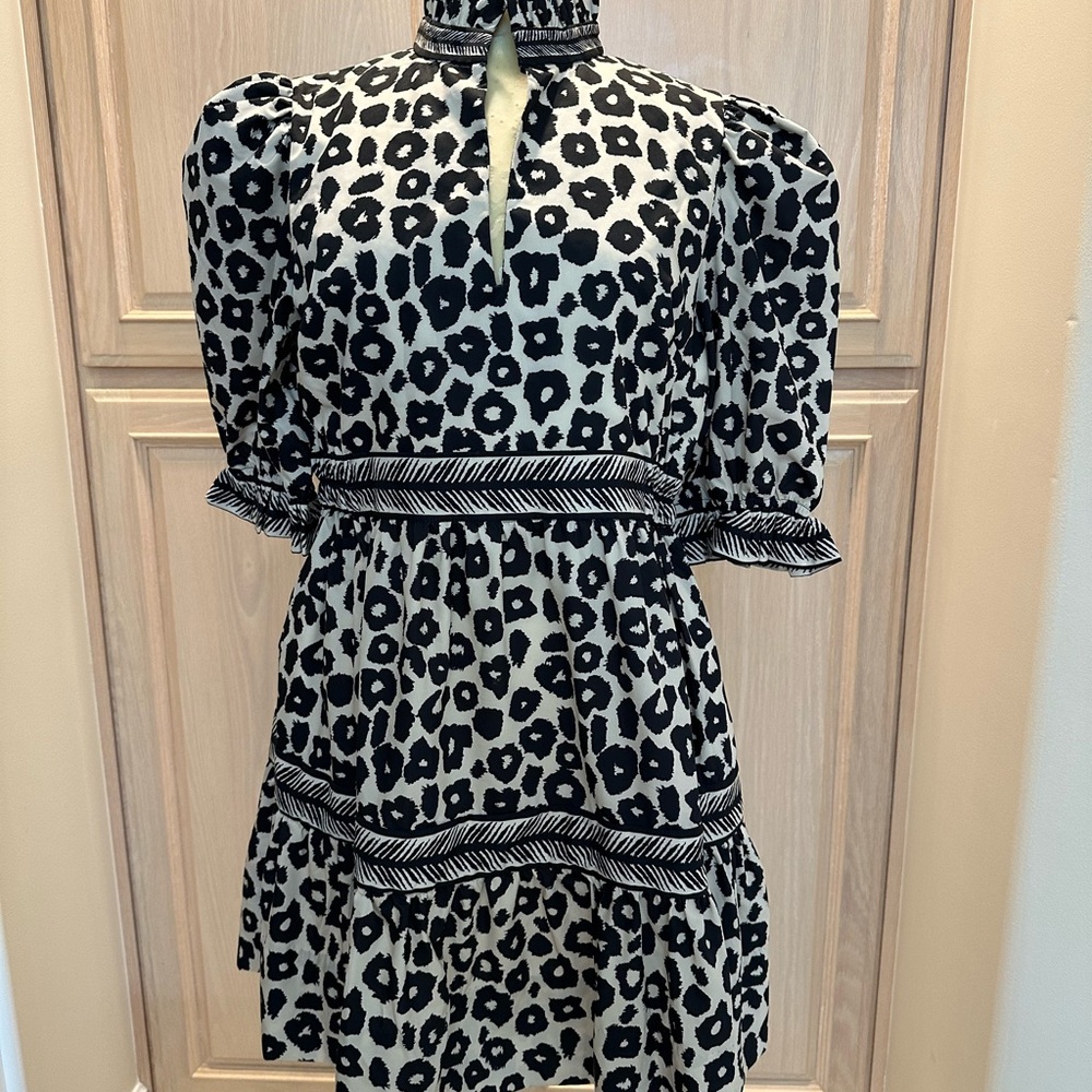 Chic Black and White Leopard Print Dress